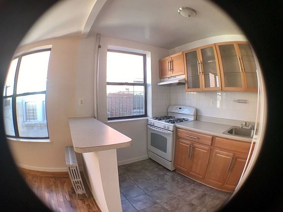 4th image of 48-24 48th St #2R