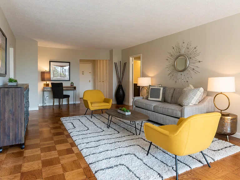 The PIERRE Apartments — Photo 9