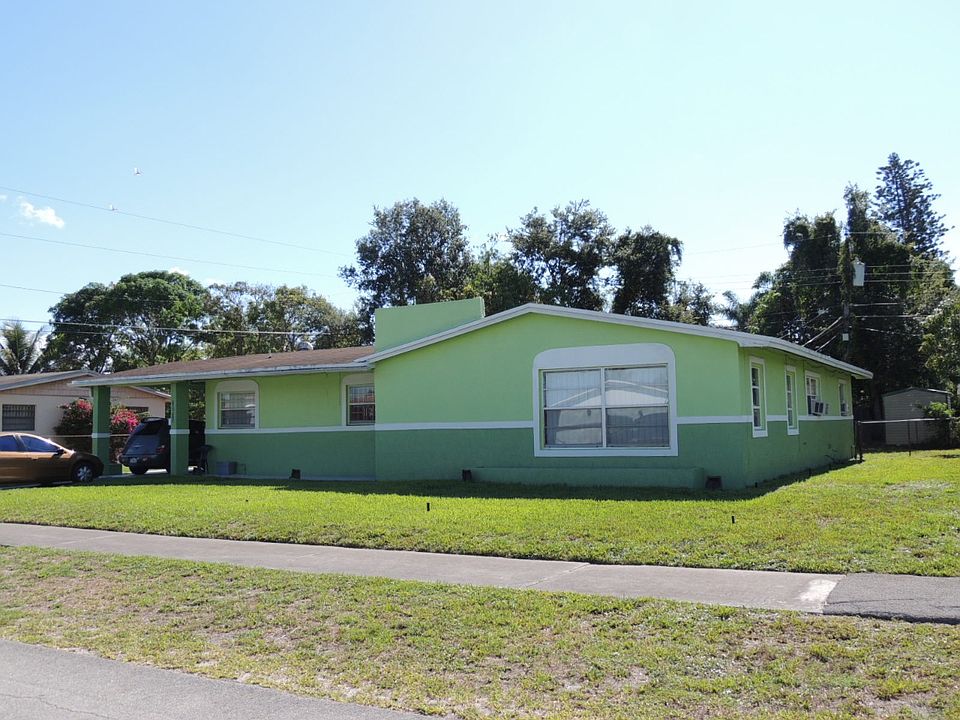 2nd image of 18615 NW 22nd Ct