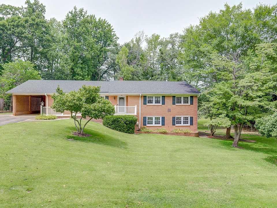 1st image of 9 Northway Dr