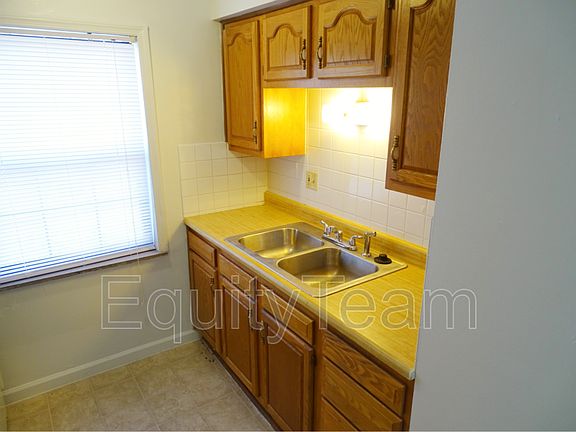 5th image of 544 Corona Ave APT C