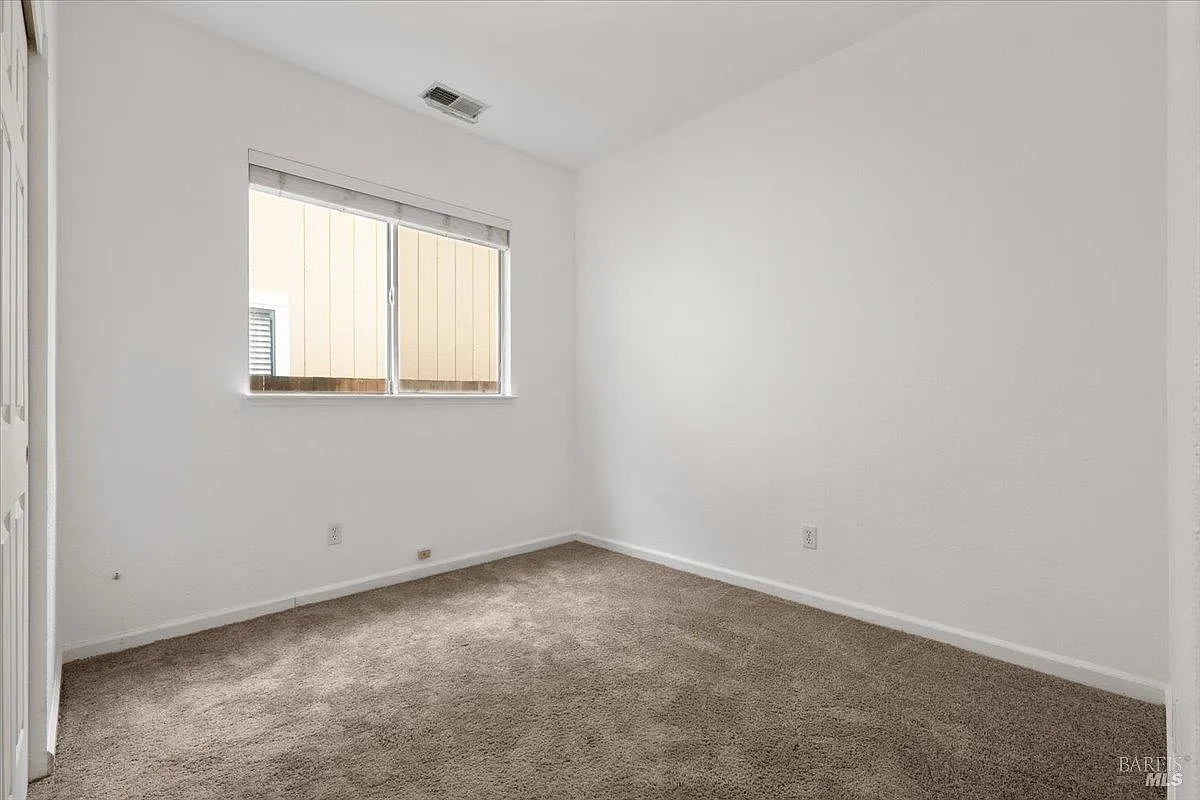 1447 Tammy Way - Photo 10