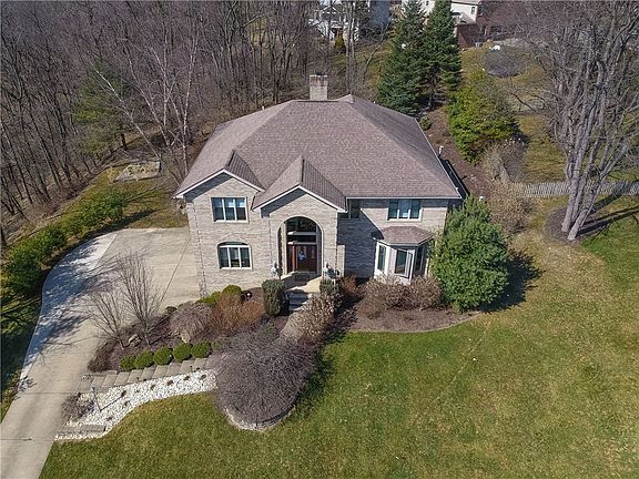 2nd image of 141 Pinehurst Dr