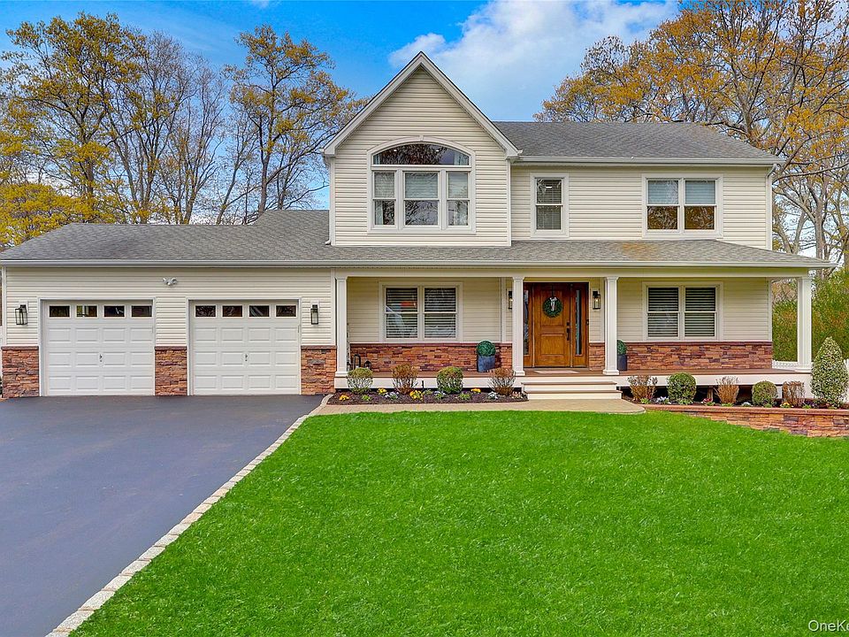1st image of 19 Oakwood Avenue