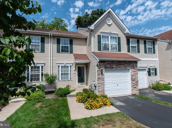 1028 Colin Dr, Royersford, PA 19468