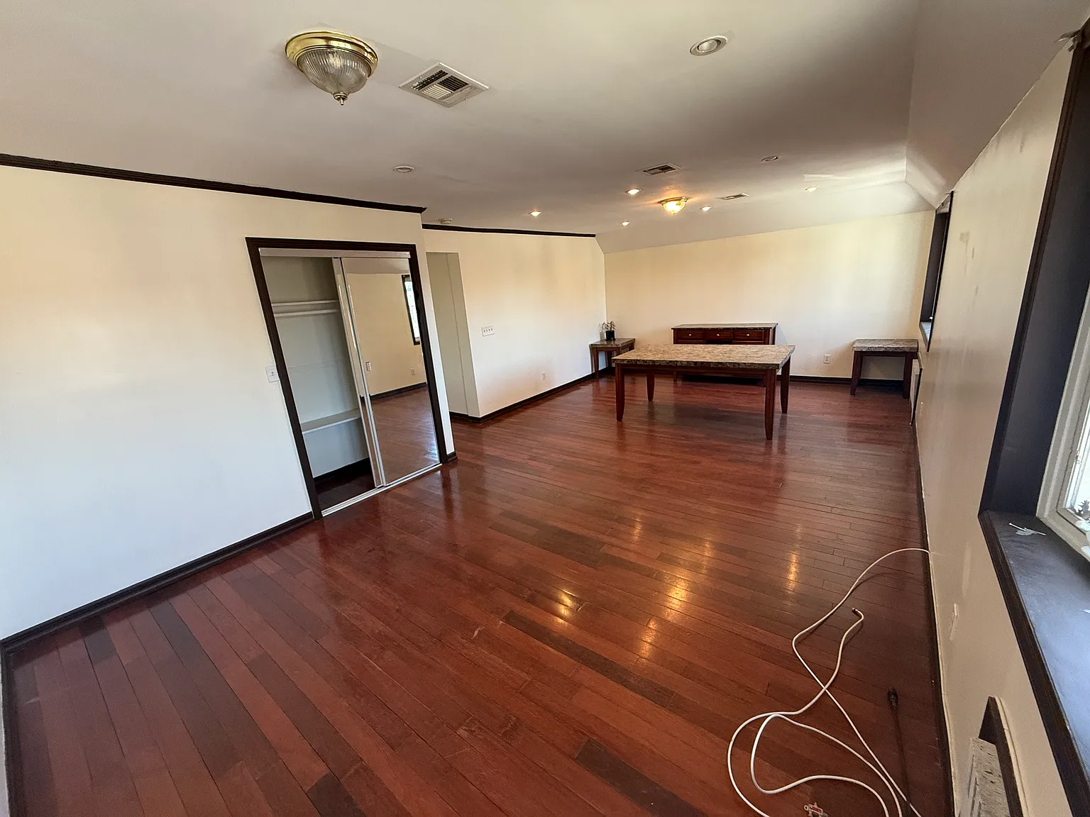 1 bed, 750 sqft, $2,095 — Photo 3