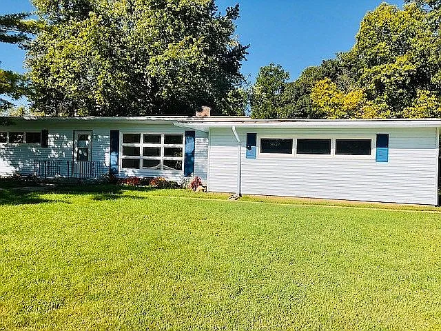 1711 Miracle Mile photo 1