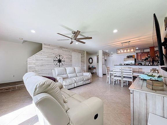 2nd image of 2422 Marshfield Court