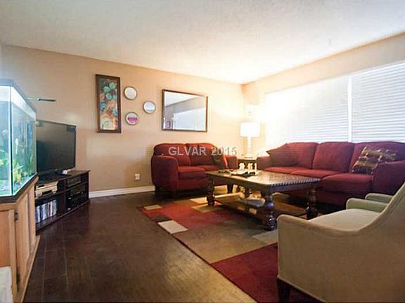 4th image of 1800 Luning Dr