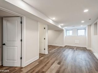 853 W Addison St #G, Chicago, IL 60613