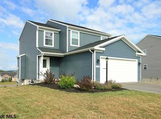 94 Gwenedd Ln, Pleasant Gap, PA 16823
