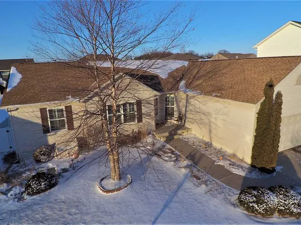 1919 Erik Rd, Cedar Falls, IA 50613