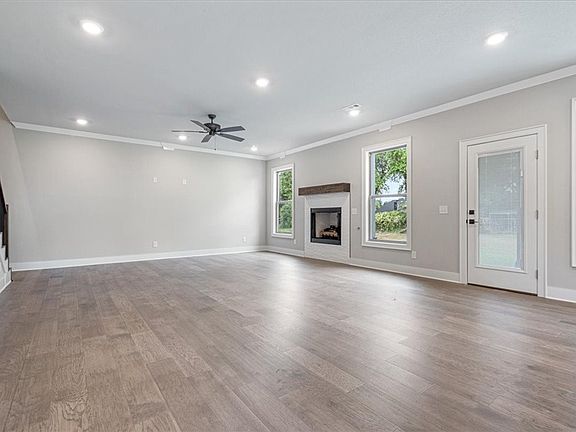 3rd image of 1605 S 23rd Pl