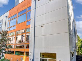 3220 S Edmunds St APT A, Seattle, WA