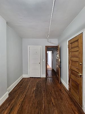 4th image of 241 W 139th St #7