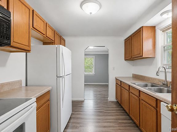 4th image of 14125 Racho Blvd