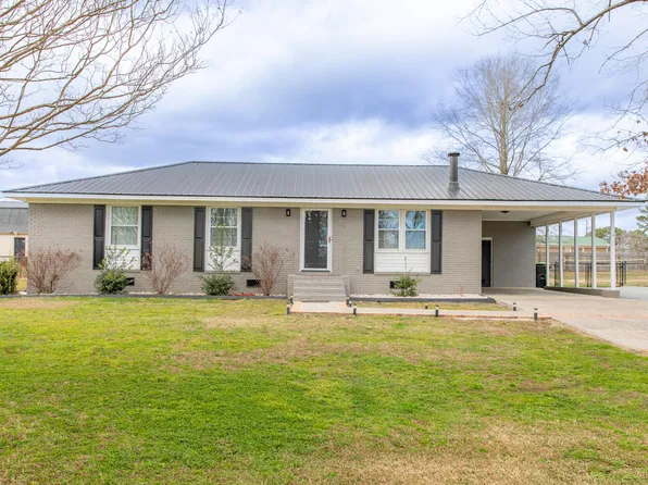 504 W A St, Erwin, NC 28339