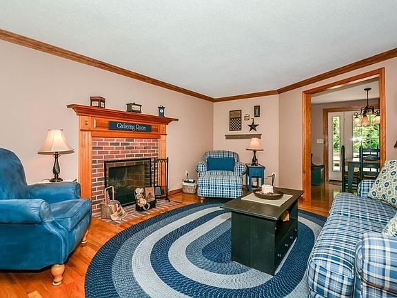 4th image of 60 Paul Joseph Ln