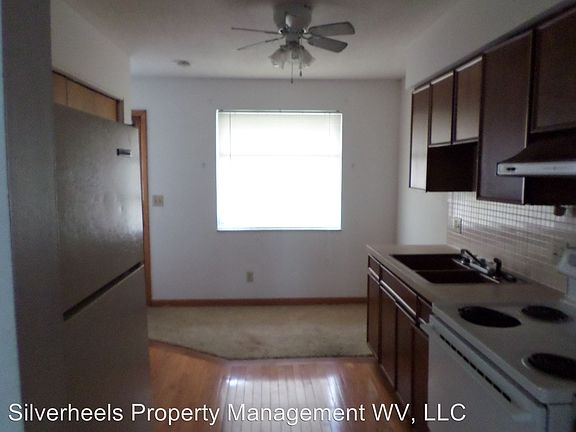 3rd image of 60 Palmer Dr APT 103
