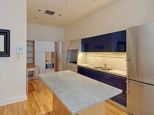Sold by Sotheby's International Realty | media 2