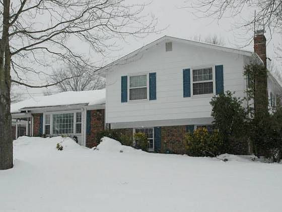 1st image of 8231 Chancery Ct