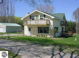 12274 Hickin Rd NW, Rapid City, MI 49676