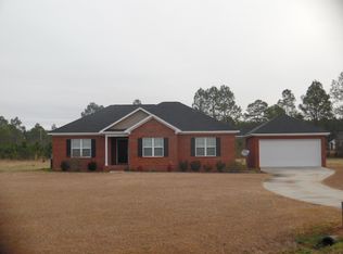 305 Carolina Ct, Saint Marys, GA 31558