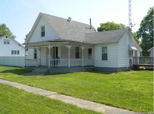 205 S 4th St, Irvington, IL 62848