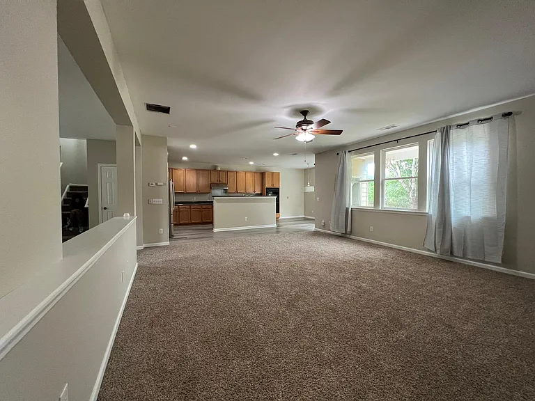 6170 Sparkling Cove Ln — Photo 7