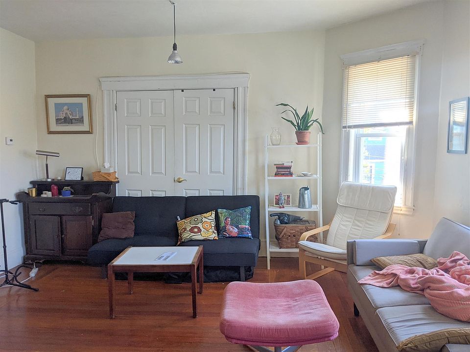 1st image of 62 Linden Ave