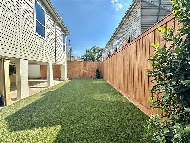 1506 Calhoun St — Photo 19