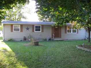 130 Pleasant Ave, Topeka, IN 46571