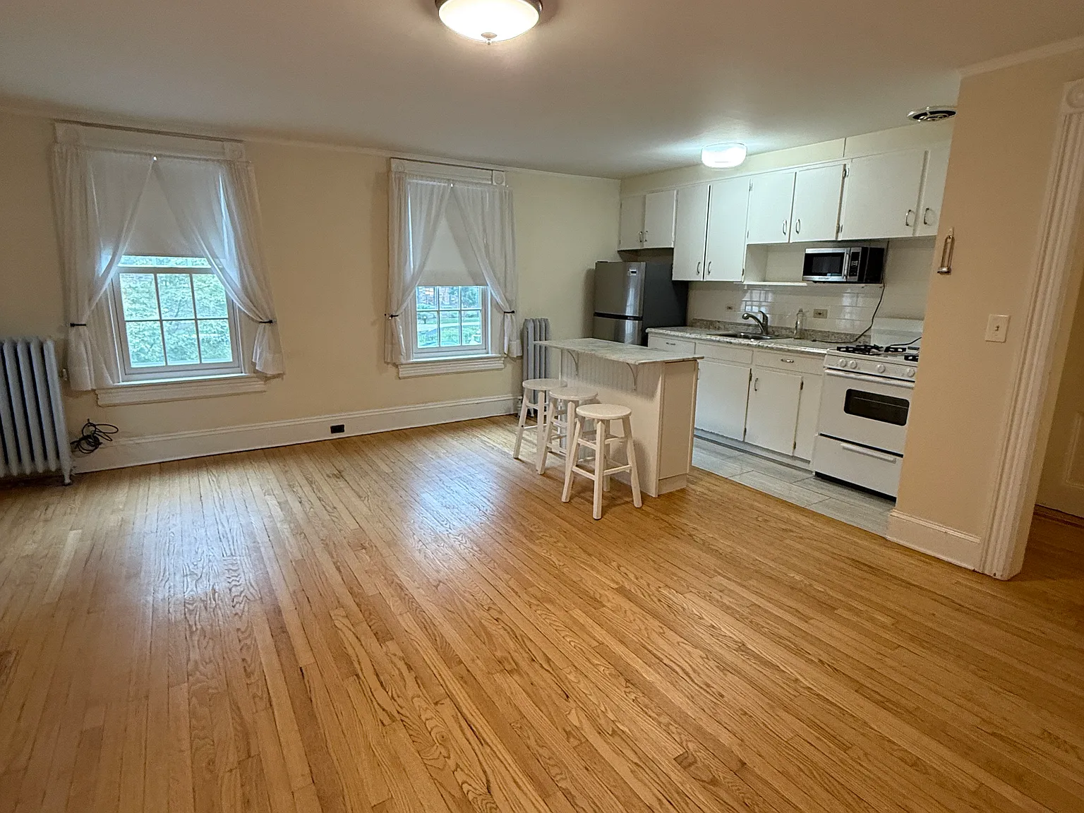 200 Nassau St — Photo 2