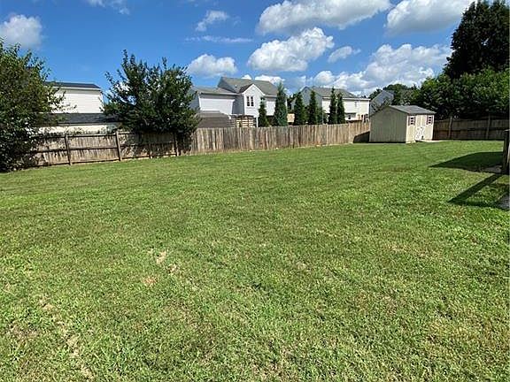 2nd image of 8110 Goodfellow Ln