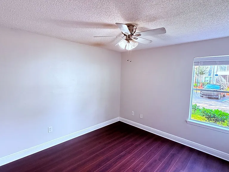712 Secret Harbor Ln #100 — Photo 20