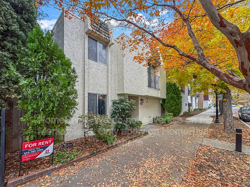 Building Photo - 1620 F St #2