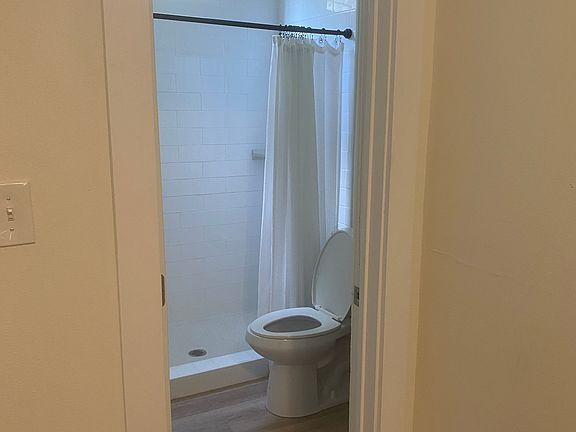 5th image of 1630 1st St