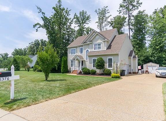 3rd image of 8376 Buckard Dr