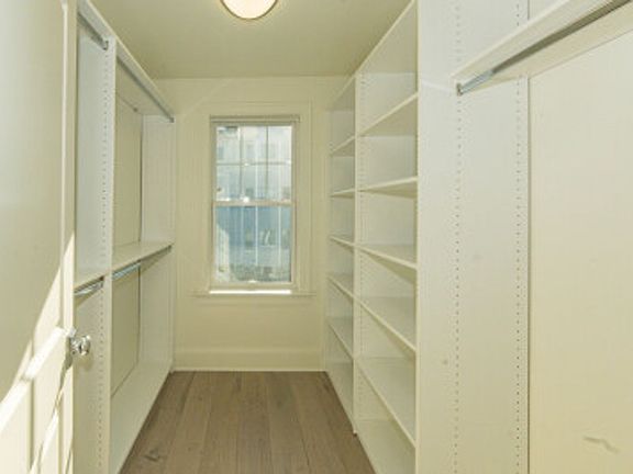 5th image of 176 Winthrop Shore Dr #2