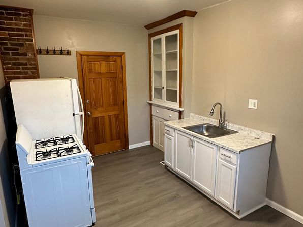 113 Parkway Ave APT 2