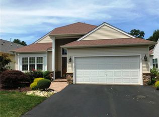 23 Merlot Ct, Monroe Township, NJ 08831