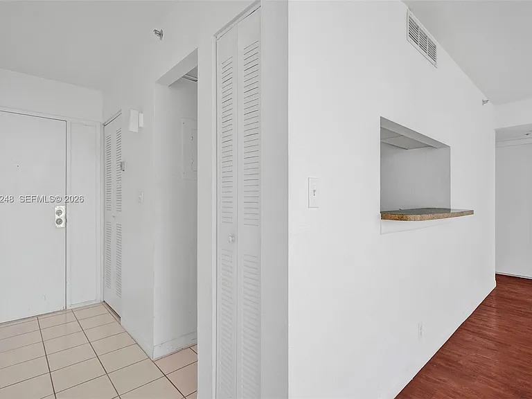 7601 E Treasure Dr #2205 — Photo 5