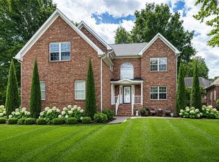 818 Brookside Arch, Chesapeake, VA 23322