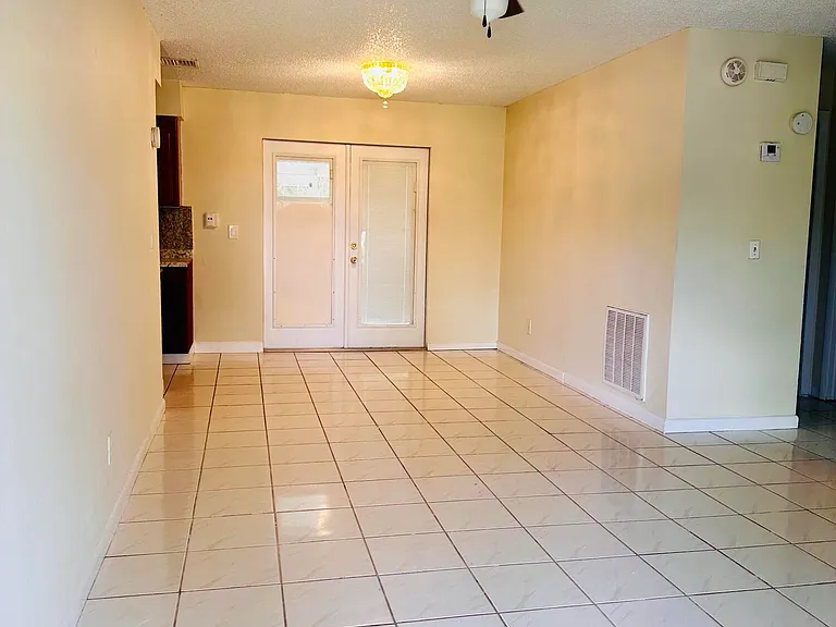 6245 Saxon Blvd — Photo 3
