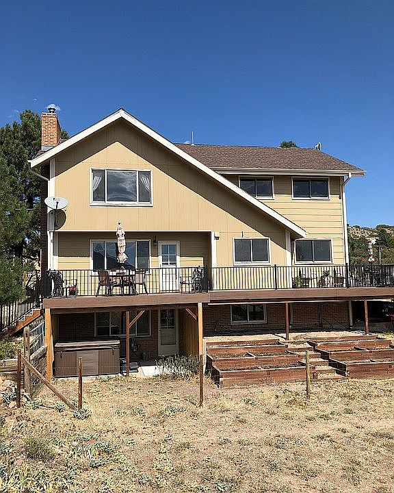 2nd image of 972 Oak Valley Rd