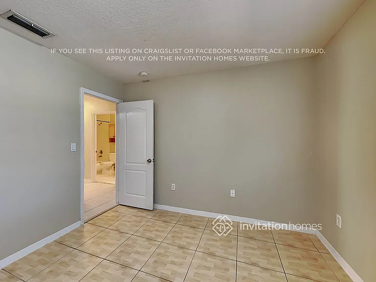 4370 SW 159th Ave — Photo 16