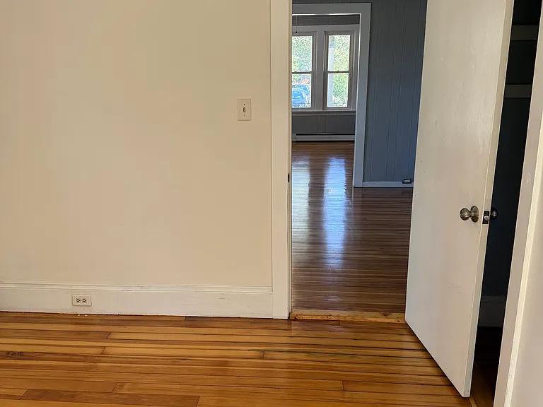 346 Bay View Ave #1 — Photo 6