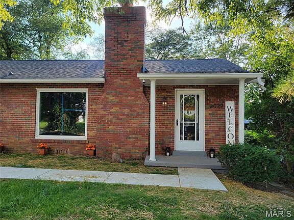 3rd image of 2029 Westbrook Dr
