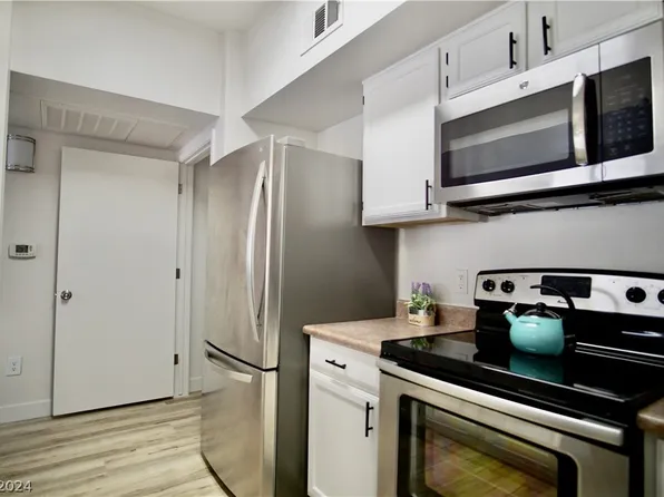 45 Maleena Mesa St APT 1817, Henderson, NV 89074