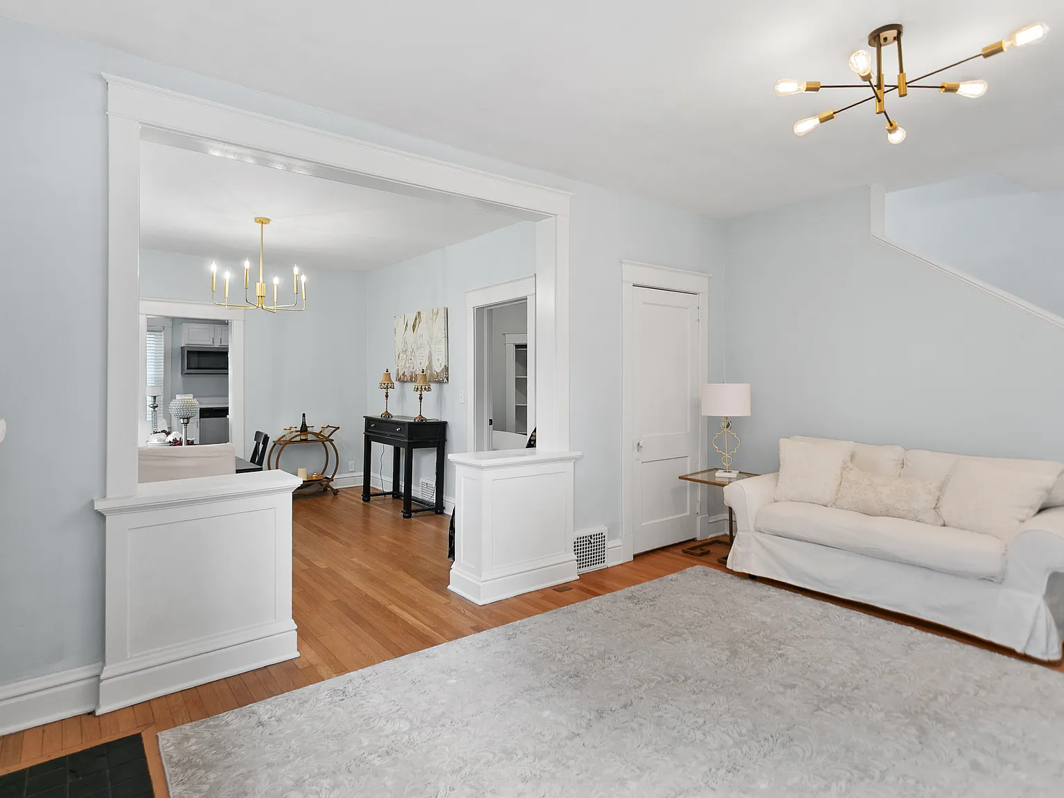 4 bed, 1869 sqft, $3,500 — Photo 3